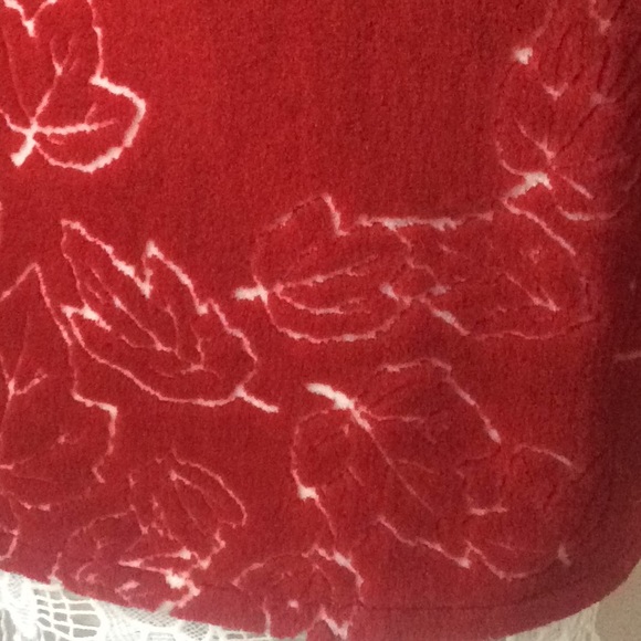 Red Jacket - Picture 4 of 7